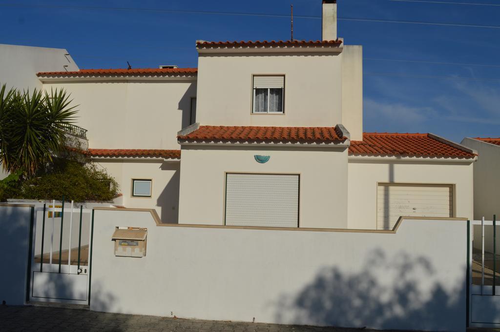 Ricardo Holidays At Nazare Hotel Exterior photo